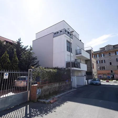 Guesthost - Cozy Pigneto Metro C Apartmán Řím